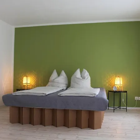 Zum Schloss 公寓 Weißenfels